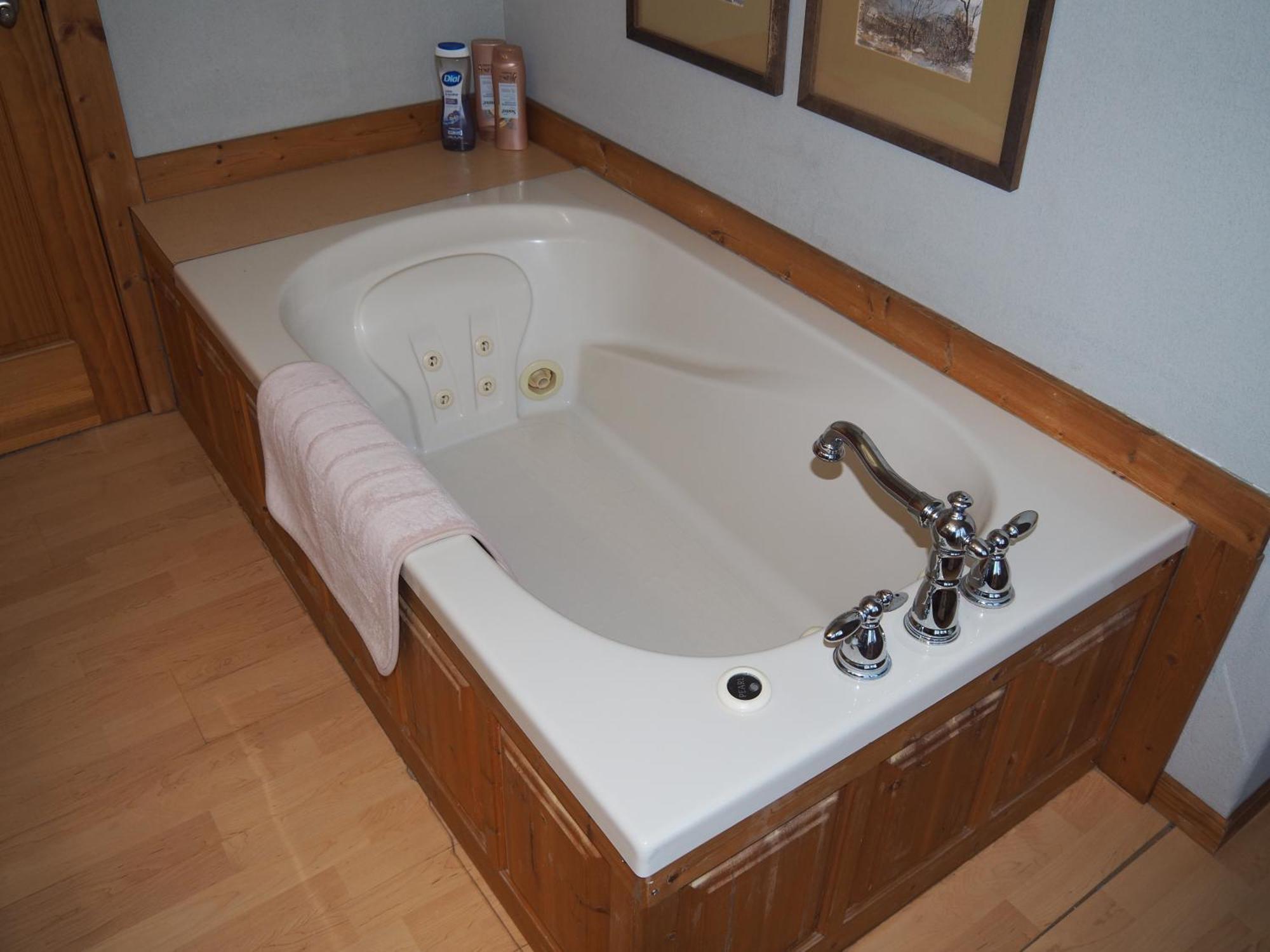 Bayside Cottage - Remodeled And Great Location! Frankfort Exterior photo